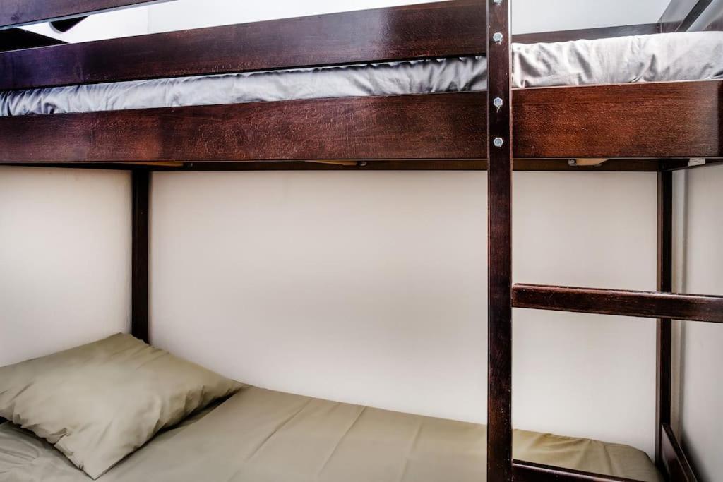 Lourde Center Apartment 3 Bed With Parking 卢德 外观 照片